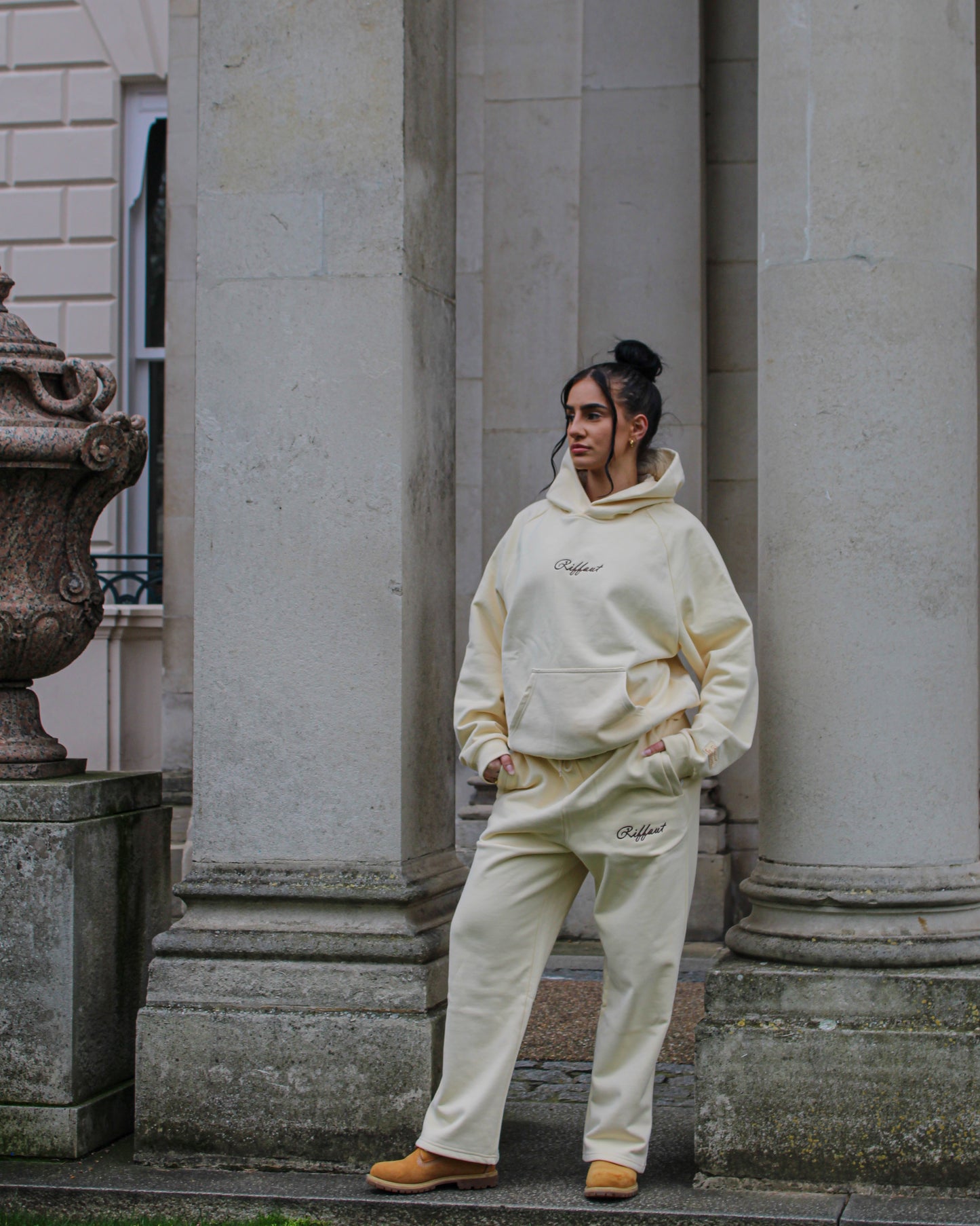 Armour Joggers - Crème De La Crème